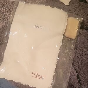 H2bio Cream Makeup Brush Cleaning Cloth